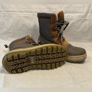 Womens Shelley Hansen winter boots.